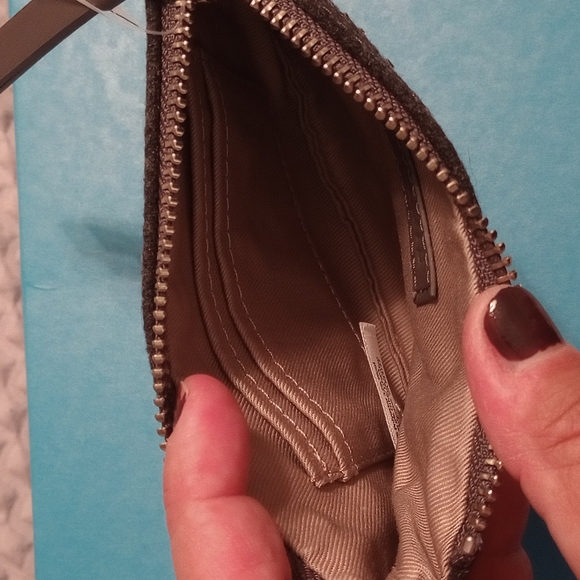 Wristlet sequin wallet NWT - Picture 3 of 3